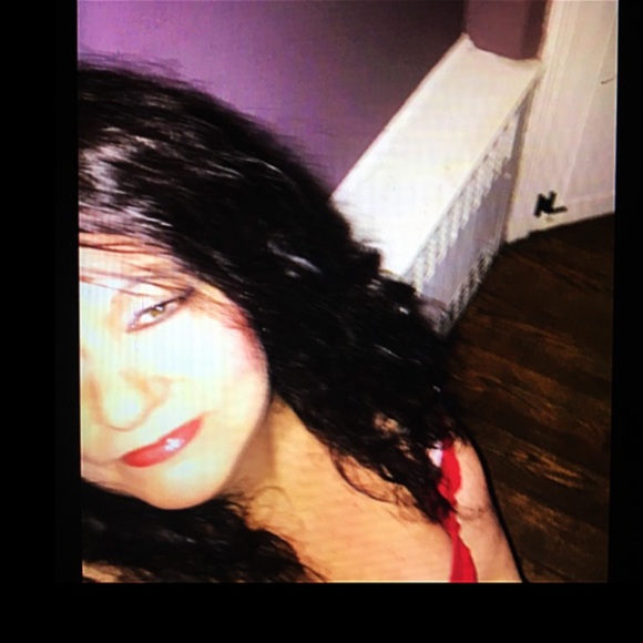 Meet your Posher, Cami - Picture 2 of 2